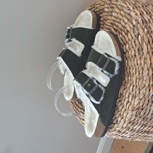 Birkenstock Unisex Arizona Forest Green Suede Shearling Shoe M(9.5-10)W(12-12.5)